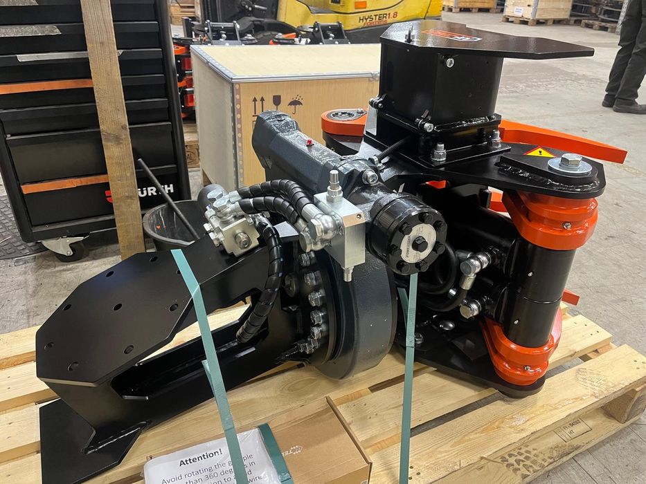 Głowica ścinkowa do drzewa chwytak hydrauliczny z rotatorem do koparki