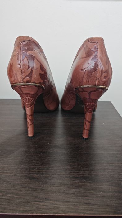 Жіночі туфлі vitto rossi