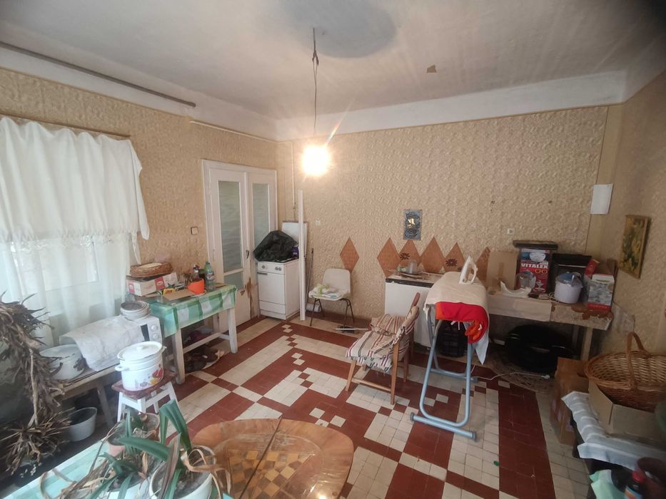 ВЕЛИКИЙ 4-Х кімнатний будинкок 146 кв.м., новий дах, гараж жилий стан