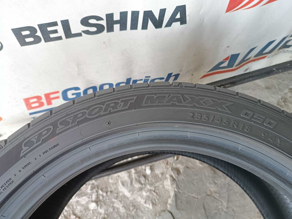 Літні шини 235/45 R18 Dunlop sp sport maxx 050