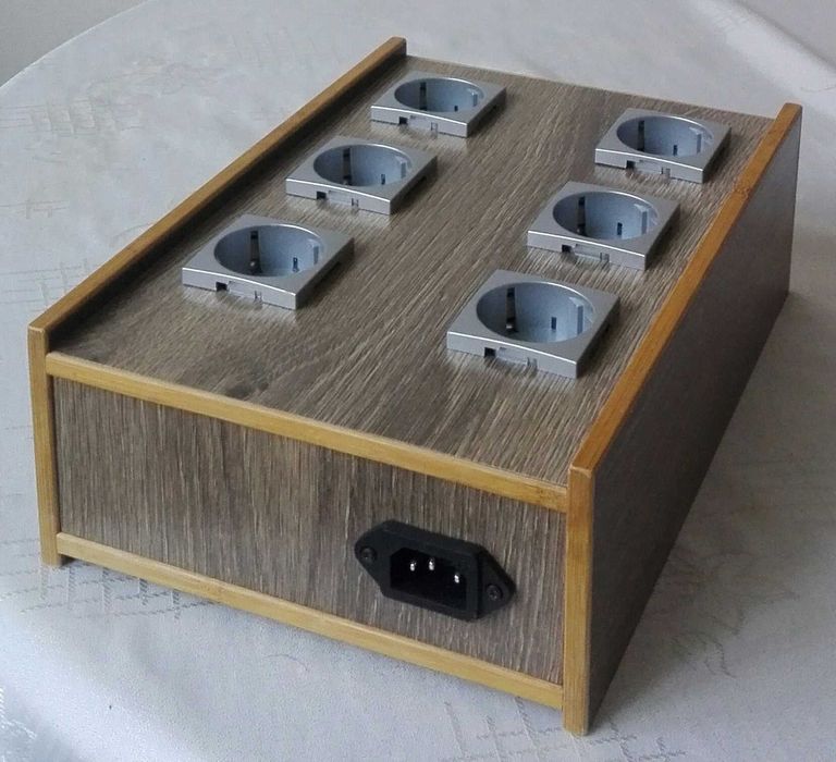 Дистрибьютор питания сетевой