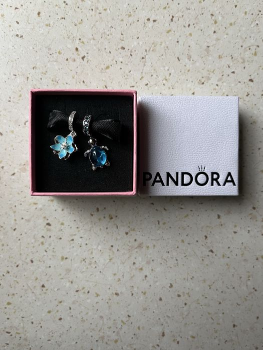 Charmsy Pandora 2szt.