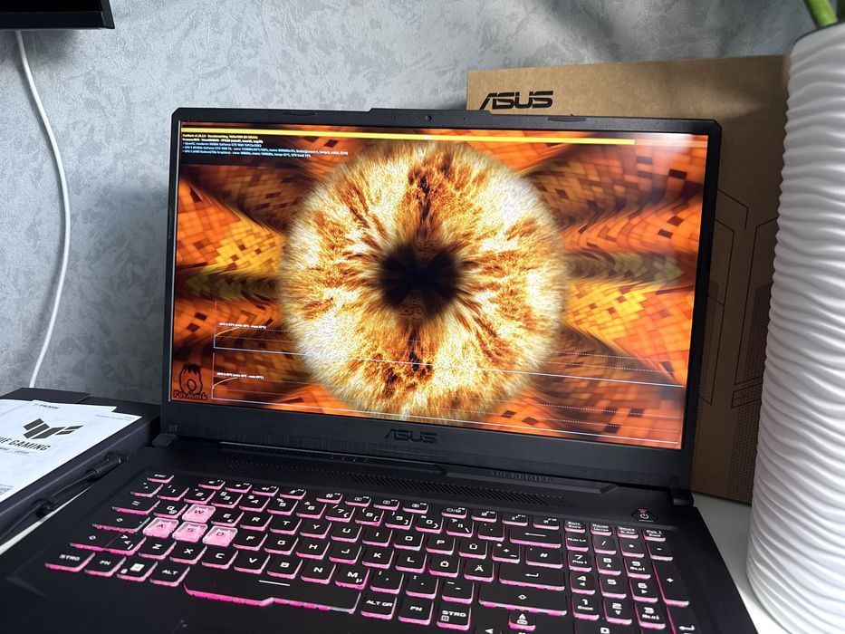 Asus Tuf 17.3/GTX1660Ti-6GB/Ryzen 5-4600H/16GB/512GB.  Ноутбук.