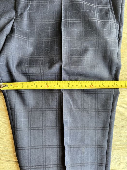 Granatowy garnitur w kratę rozm. 170 Sunset Suits