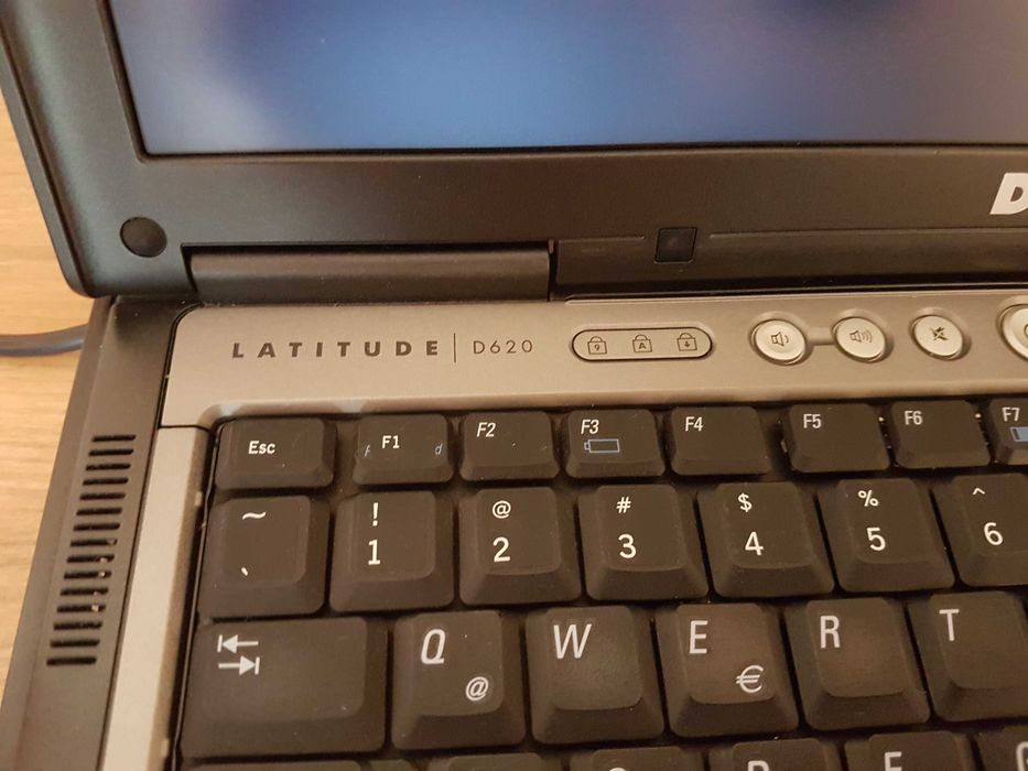 Laptop Dell Latitude D620
