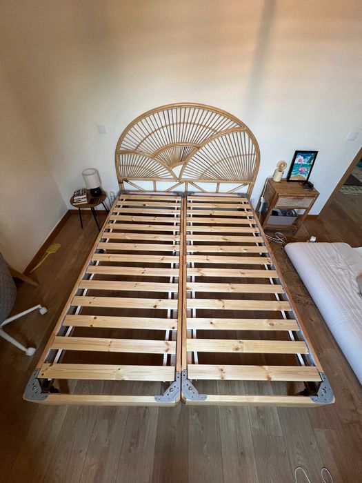 IKEA ESPEVÄR Mattress Base / Bed Frame (160x200 cm) with Legs