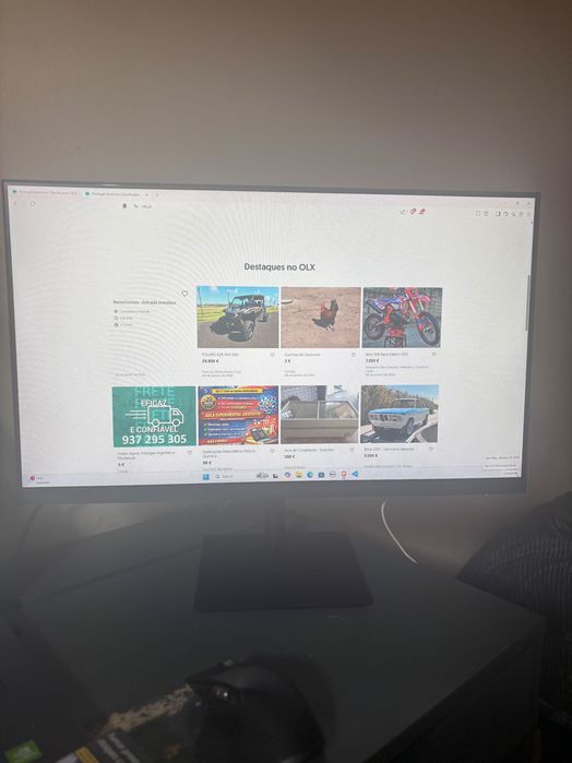 Huawei AD80HW  23.8” size Full HD monitor 2 units