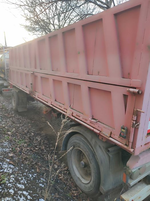 Прицеп бортовий  вживаний