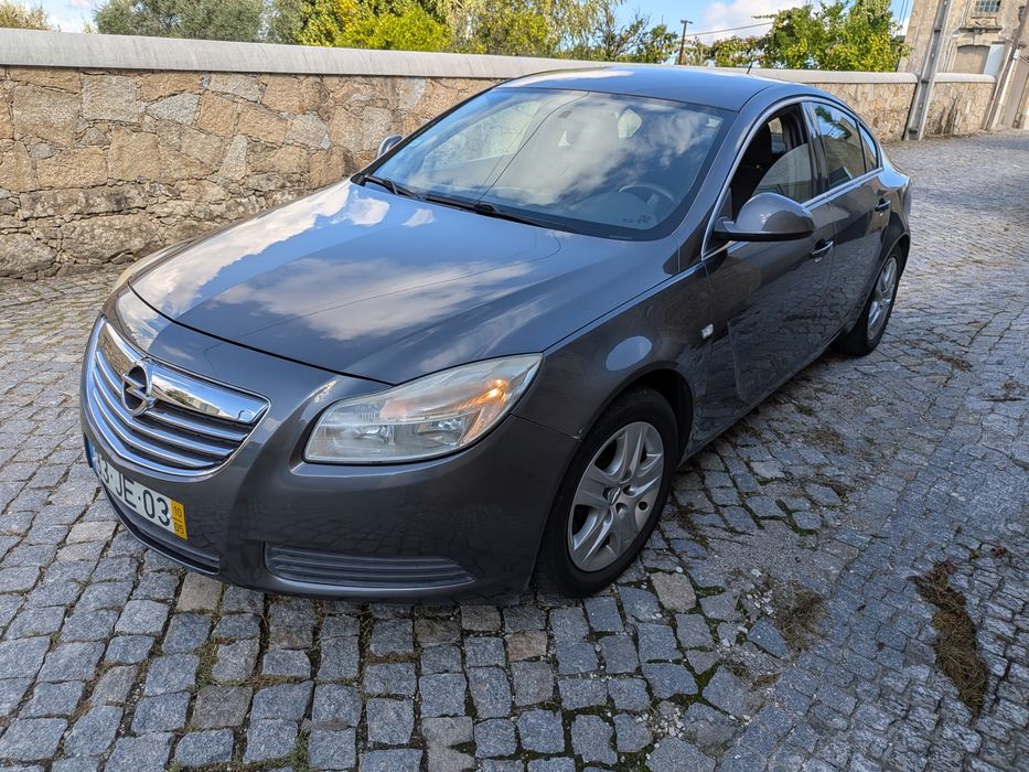Opel Insignia 2.0 d em muito bom estado