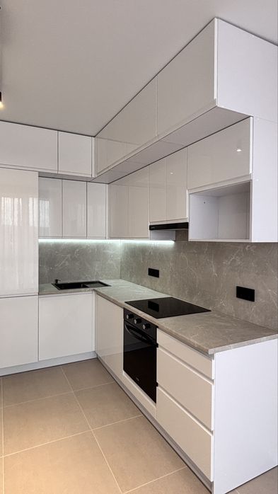 Квартира з НОВИМ ремонтом з індівідуальним газовим опаленням