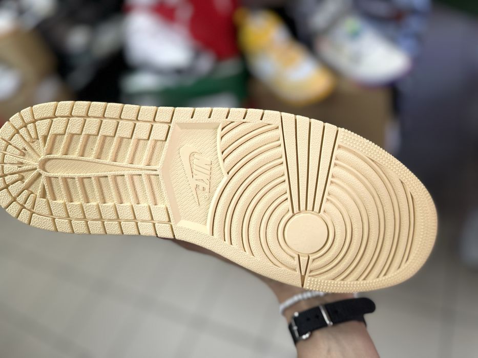 Кросівки Nike Air Jordan 1 low ( РОЗМІР 44,5 )