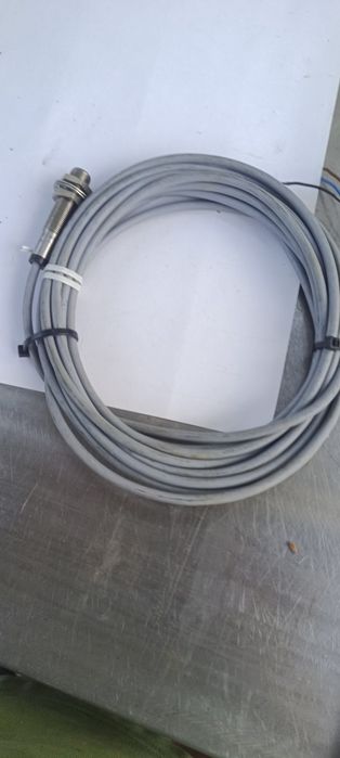 Sensor de proximidade indutivo balluf BES  516- 325