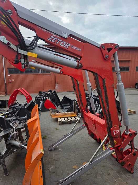 Import ladowacz trac lift zetor Forterra