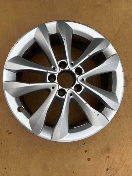 Mercedes C-Klasa A205 Pojedyncza Felga 17