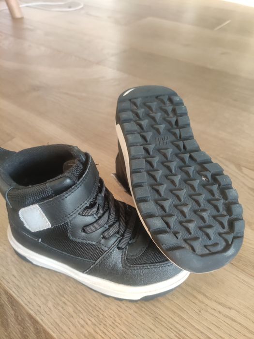 Wodoodporne lekkie buty idealne na wiosne