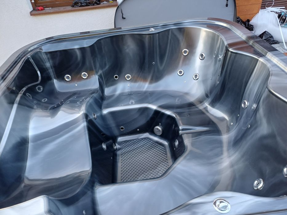 Balia Ogrodowa Ruska Bania Jacuzzi dostępne od Ręki
