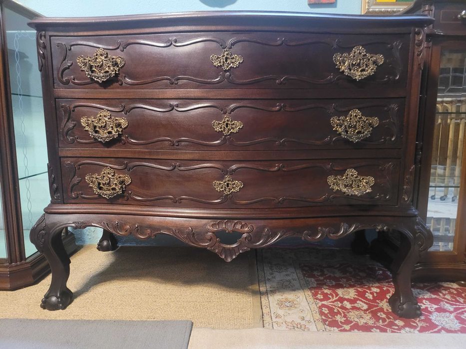 Cómoda antiga em madeira maciça - óptimo estado geral