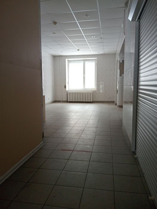 Здам нежитлове приміщення Незалежності 17