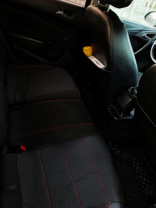 Opel Astra 1.7 diesel 2012