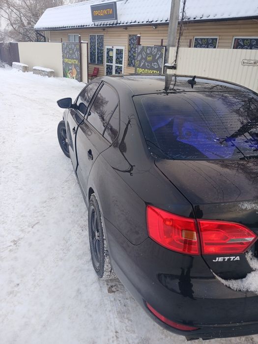 Продам Volkswagen Jetta 2011