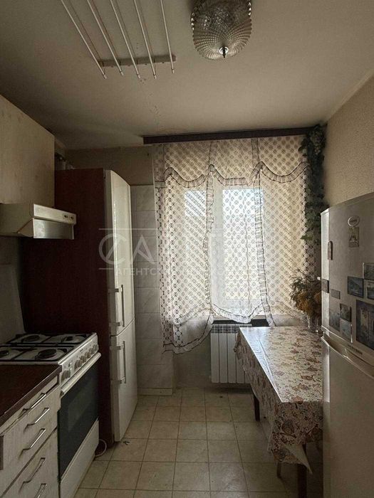 Продаж 3к кв вул. Левандівська 14 (Аніщенка) цегляний буднок , газ , Центр міста парк Вічної Слави, Маріїнський парк, Печерський район