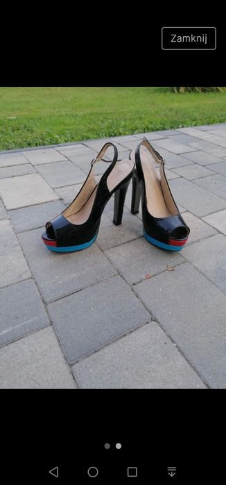 Sandały lakierowane rozm 39