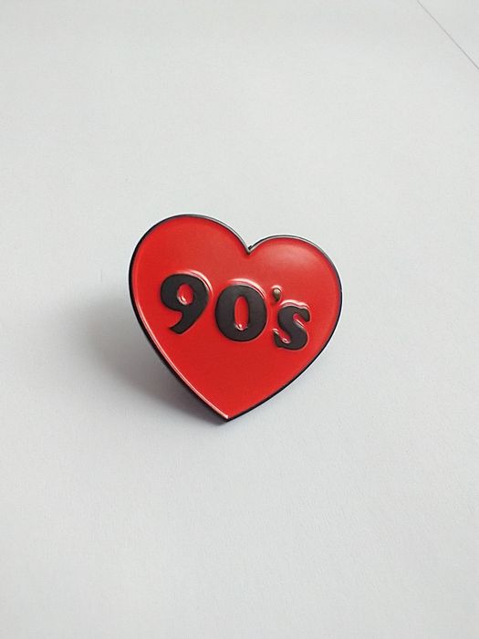 Pin pins przypinka broszka wpinka lata '90s 1990 retro serce sentyment