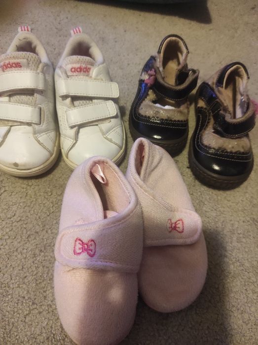 3 pares de sapatos de criança, tamanho 21
