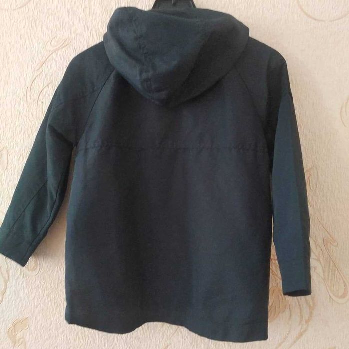 Продам ветровку для мальчика фирмы Next. Размер 104