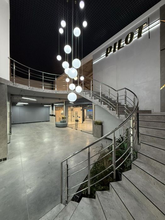 Коломия ТЦ «PILOT» здає в оренду приміщення по вул Карпатська 20а