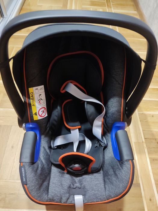 Новое автокресло Britax römer baby safe 3 i size