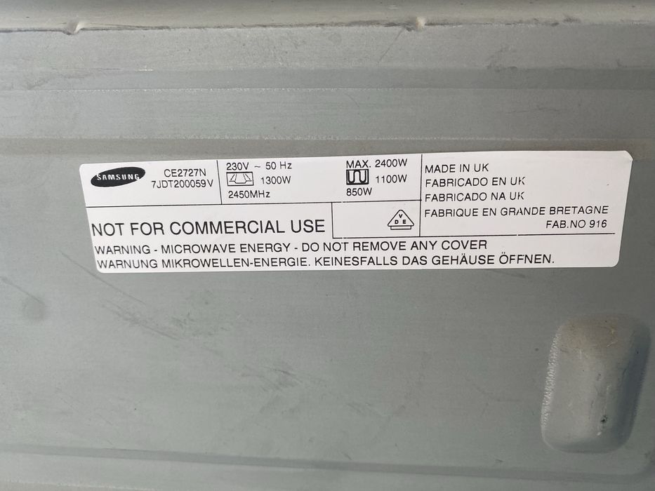 Мікрохвильовка Samsung CE2727N, Grill, 2400W