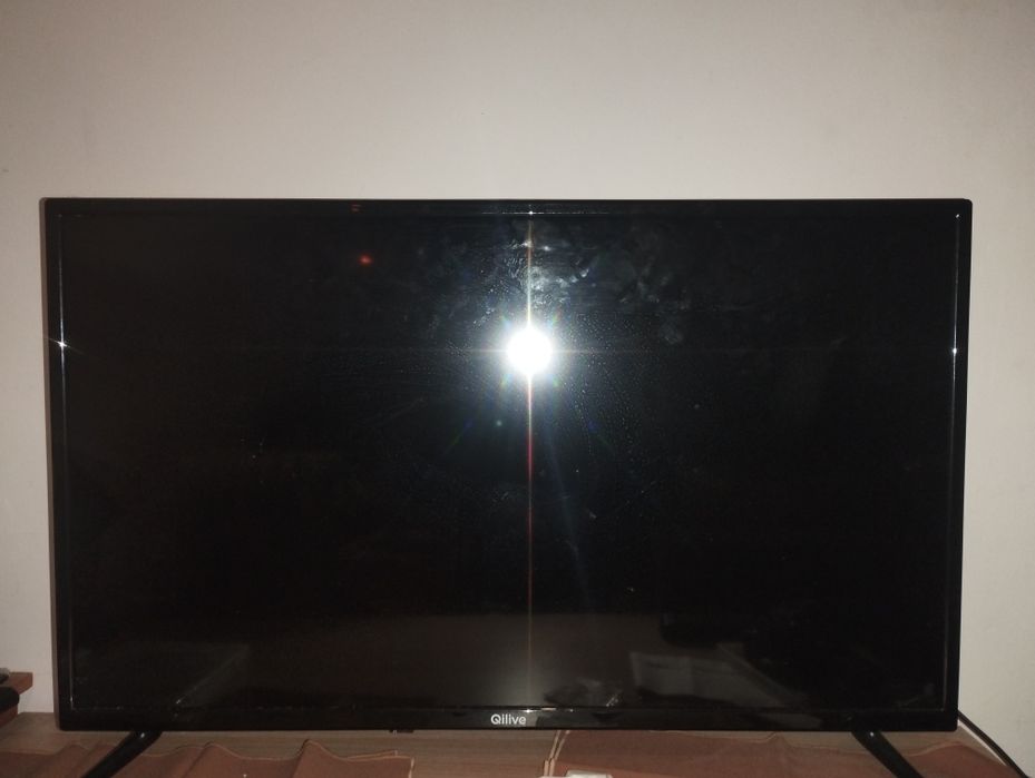 Televisão Qilivd ler descriçao