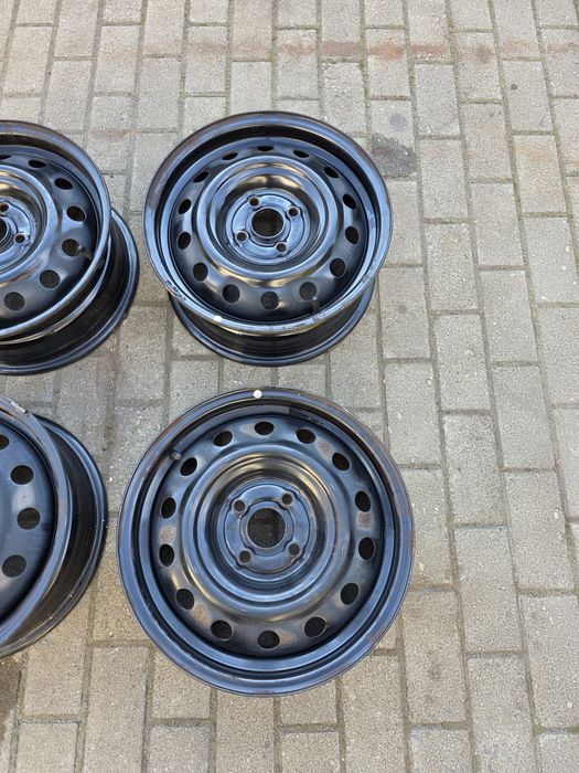4x felgi stalowe 4x100 Hyundai 6X15 ET 52 otwór 54.1 orginalny komplet!