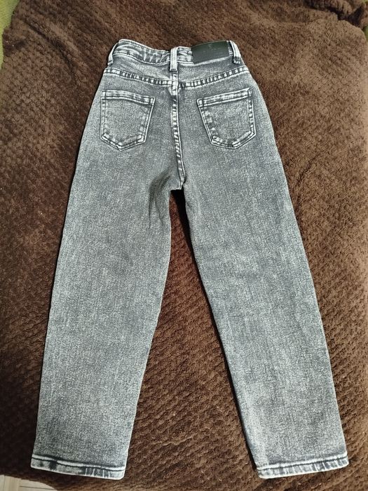 Продам дитячі джинси 122-128