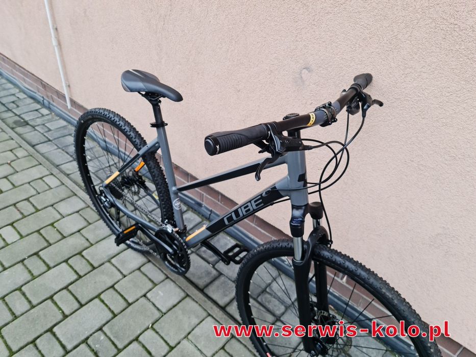 Rower damski crossowy CUBE koła 28 SHIMANO deore aluminium RABAT