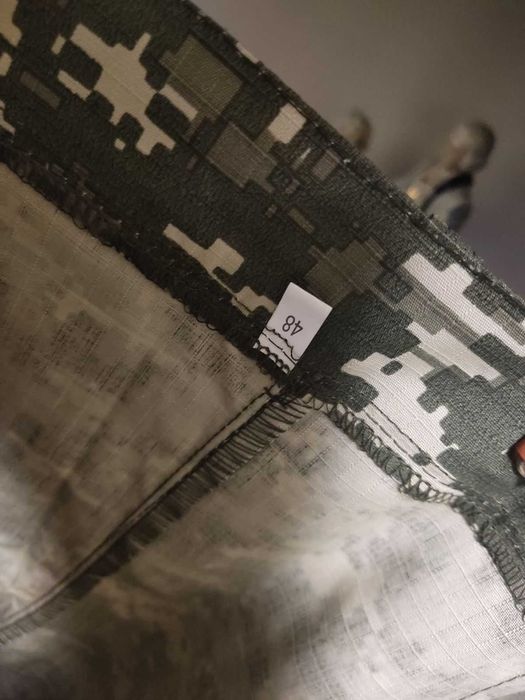 Штани камуфляжні нові