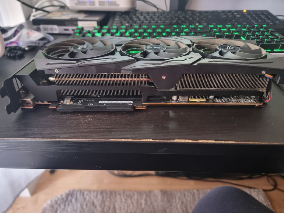 ASUS ROG STRIX RX 5700XT GAMING OC 8GB