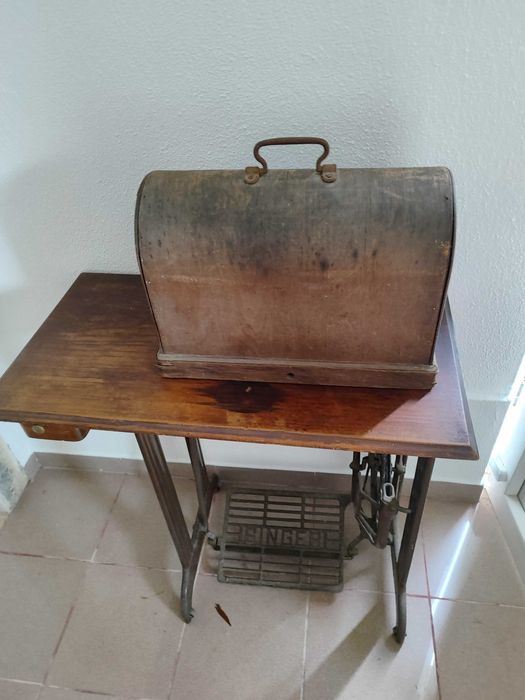 Máquina  costura Singer