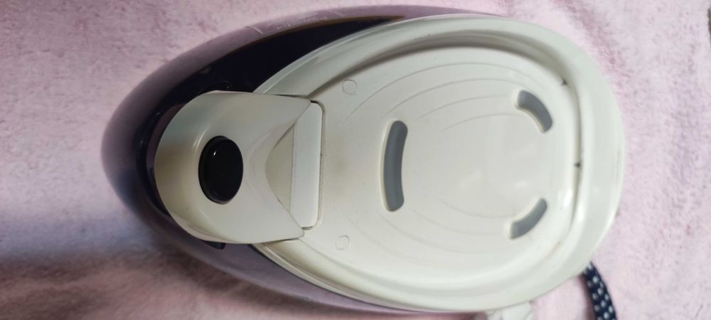 Ferro de Engomar com Caldeira Philips SpeedCare GC6630