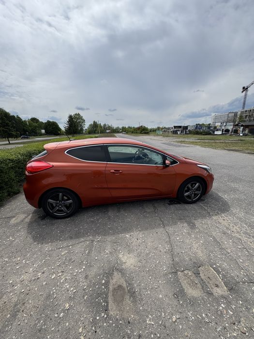 Kia Proceed 2015 1.6 crdi 128 koni