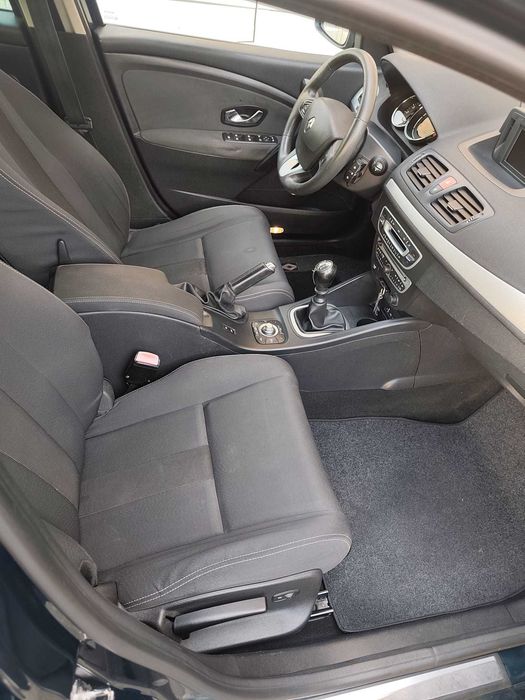 Renault Mégane Sport Tourer 1.5 dCi Dynamique S 110cv (2010) – Excelente Estado