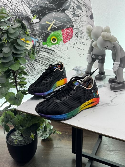 Кросівки Under Armour Hovr 37.5 розмір Е8846