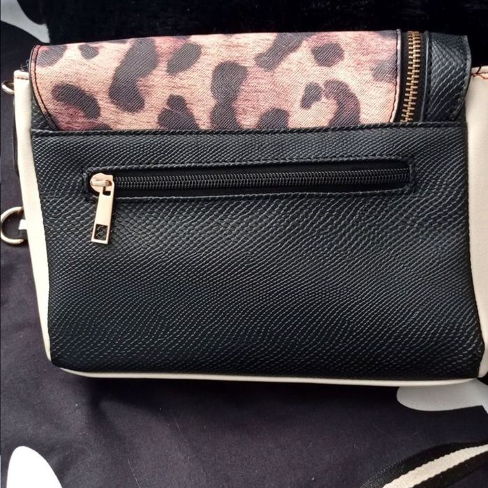 Torebka River Island z panterka na sportowym pasku