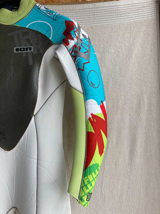 Fato surf  ION Mulher (38)