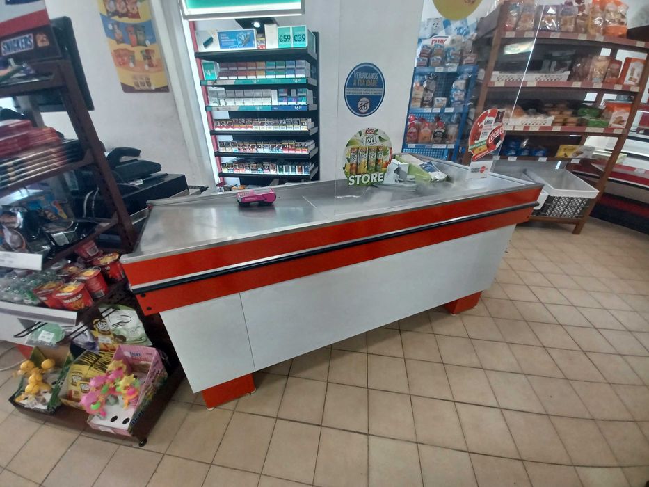 Caixas e balcões de saída