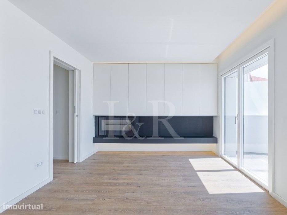 Apartamento T4 duplex com vista mar na Praia das Maçãs, Sintra