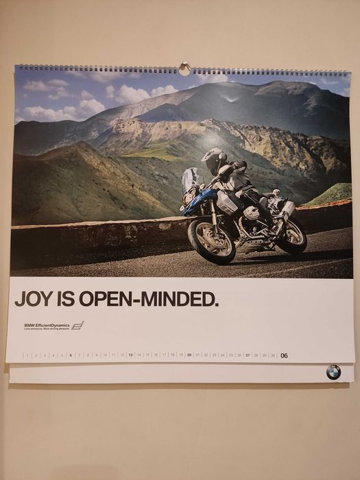 Kalendarz BMW 2010, 58 x 54 cm.