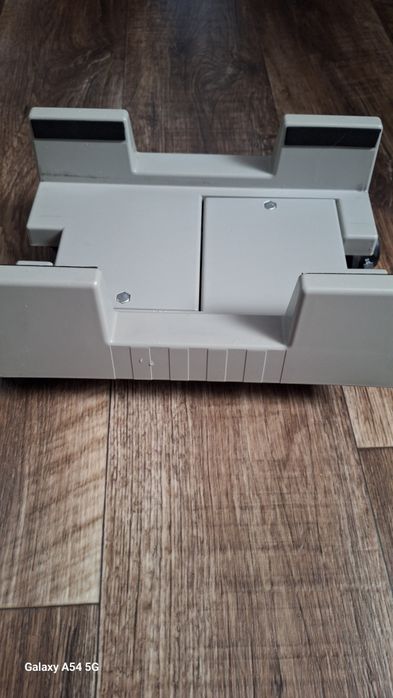 Підставка для техніки