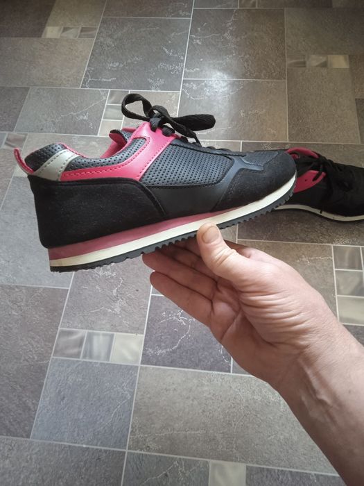 Кроссовки Турция.37р